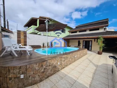 Sobrado com 3 Quartos à venda, 246m² no Indaiá, Caraguatatuba