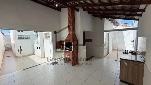 Casa com 3 Quartos à venda, 120m² no Parque Brasília, Anápolis