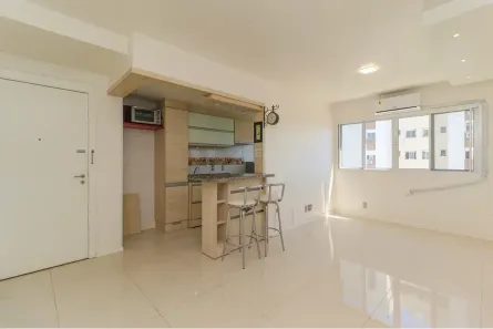 Apartamento com 2 Quartos à venda, 55m² no Passo da Areia, Porto Alegre