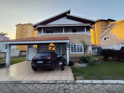 Casa com 4 Quartos para alugar, 380m² no Jardim Santa Maria, Jacareí