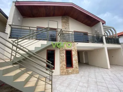 Casa com 4 Quartos à venda, 208m² no Chácara Machadinho I, Americana
