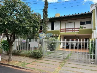 Sobrado com 4 Quartos à venda, 315m² no Araxá, Londrina