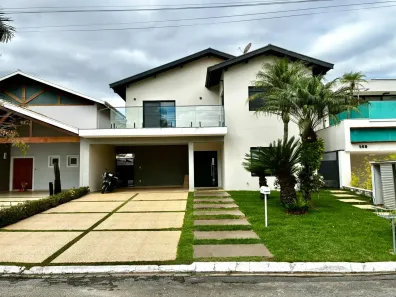 Sobrado com 3 Quartos à venda, 345m² no Condomínio do Taubaté Village, Taubaté