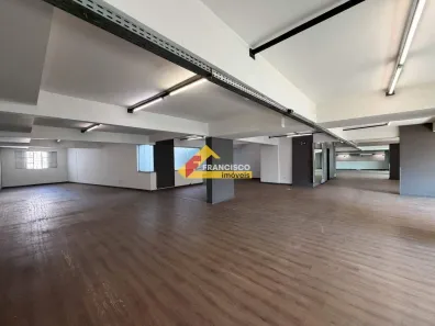 Sala Comercial para alugar, 677m² no Centro, Divinópolis