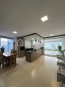 Casa com 3 Quartos à venda, 200m² no Morada da Serra, Cuiabá
