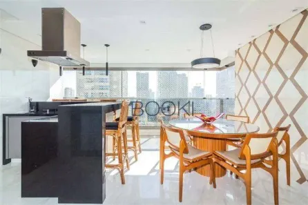 Apartamento com 3 Quartos à venda, 167m² no Vila Gumercindo, São Paulo