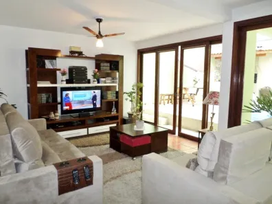 Casa com 4 Quartos à venda, 313m² no Jardim Leonor, São Paulo