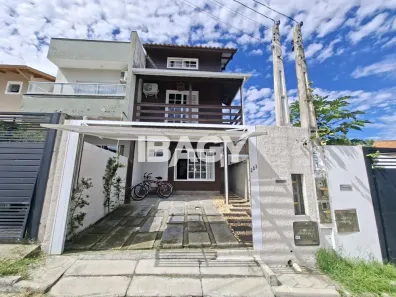 Casa com 2 Quartos para alugar, 110m² no Rio Tavares, Florianópolis