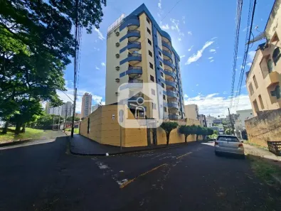Apartamento com 4 Quartos para alugar, 254m² no General Osório, Uberlândia