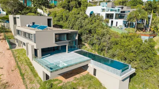 Casa de Condomínio com 4 Quartos à venda, 495m² no Vale dos Cristais, Nova Lima