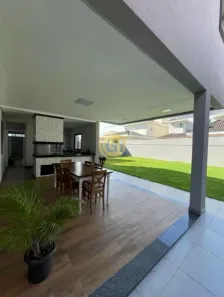 Sobrado com 4 Quartos à venda, 330m² no Jardim Altos de Santana I, Jacareí