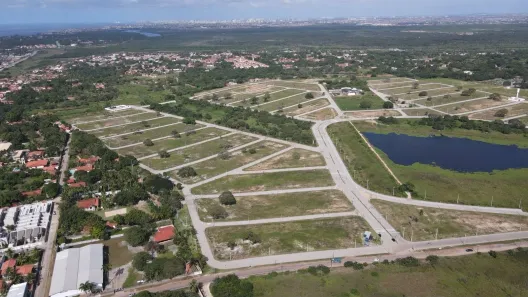 Lote/Terreno à venda, 246m² no Centro, Caucaia