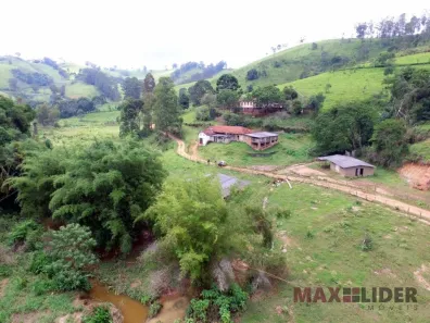 Fazenda/Sítio com 8 Quartos à venda, 970000m² no , Chiador