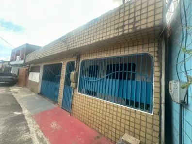 Casa com 2 Quartos para alugar, 160m² no Maracangalha, Belém