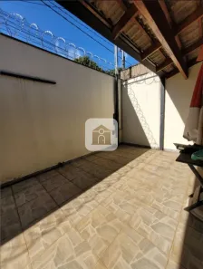 Casa com 3 Quartos à venda, 260m² no Santa Mônica, Uberlândia