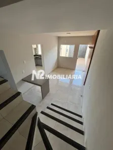 Sobrado com 2 Quartos para alugar, 73m² no Novo Mundo, Uberlândia