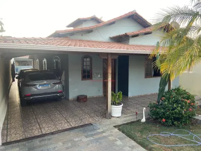 Casa com 3 Quartos à venda, 450m² no Dom Bosco, Betim