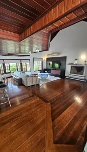 Casa com 3 Quartos à venda, 432m² no Camboinhas, Niterói