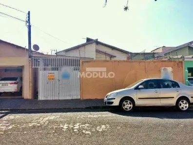 Casa com 3 Quartos para alugar, 90m² no Nossa Senhora Aparecida, Uberlândia