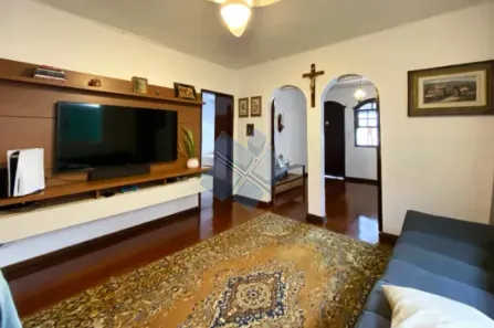 Casa com 4 Quartos à venda, 250m² no João Pinheiro, Belo Horizonte
