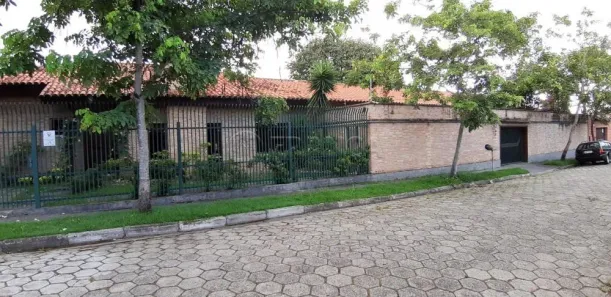 Casa com 4 Quartos à venda, 420m² no Jardim Siesta, Jacareí