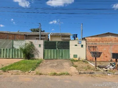 Casa com 2 Quartos à venda, 150m² no Jardim Sion, Luziânia