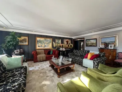 Apartamento com 3 Quartos à venda, 235m² no Centro, Curitiba