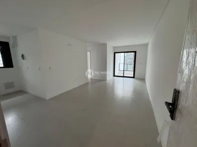 Apartamento com 2 Quartos à venda, 63m² no Estados, Balneário Camboriú
