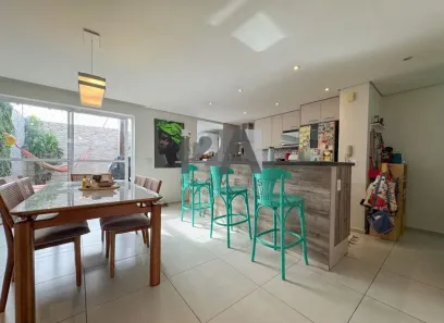 Sobrado com 3 Quartos à venda, 180m² no Cidade São Francisco, São Paulo