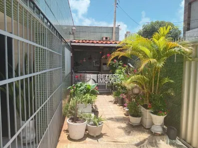 Casa com 5 Quartos à venda, 200m² no Lagoa Nova, Natal