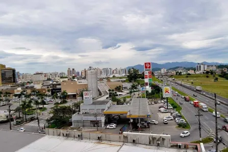 Sala Comercial à venda, 24m² no Barreiros, São José