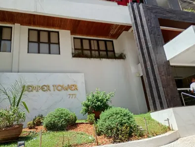Apartamento com 4 Quartos para alugar, 130m² no Setor Bueno, Goiânia