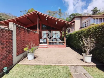 Casa de Condomínio com 5 Quartos à venda, 194m² no Posse, Teresópolis