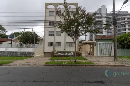 Apartamento com 2 Quartos para alugar, 51m² no Água Verde, Curitiba