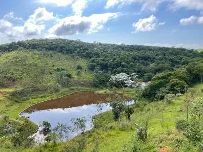 Lote/Terreno à venda, 600m² no Centro, Igaratá