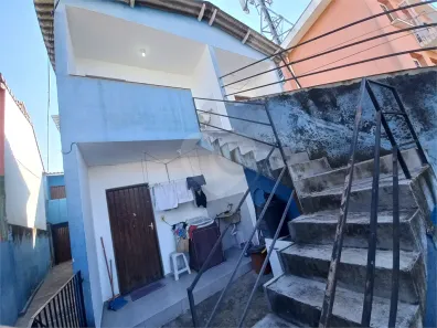 Casa com 1 Quarto para alugar, 27m² no Jardim Pazini, Taboão da Serra
