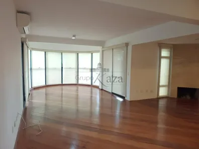 Apartamento com 3 Quartos para alugar, 200m² no Moema, São Paulo