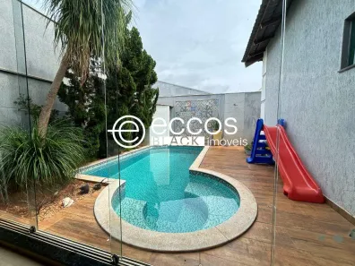 Casa de Condomínio com 3 Quartos à venda, 195m² no Jardim Inconfidência, Uberlândia