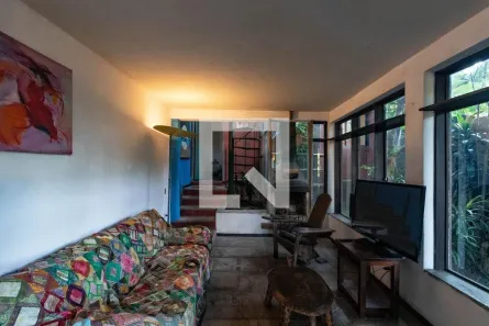 Casa com 7 Quartos à venda, 300m² no Vila Ipojuca, São Paulo