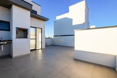 Sobrado com 3 Quartos à venda, 118m² no Novo Mundo, Curitiba