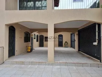 Sobrado com 4 Quartos à venda, 245m² no Vila Planalto, Campo Grande