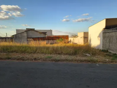 Lote/Terreno à venda, 393m² no Setor Três Marias, Goiânia