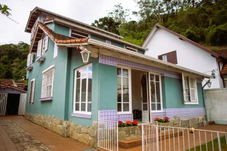 Casa com 4 Quartos à venda, 200m² no Centro, Petrópolis