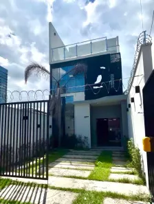 Imóvel Comercial para alugar, 300m² no Adrianópolis, Manaus