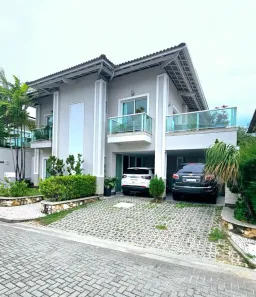 Casa de Condomínio com 4 Quartos à venda, 350m² no De Lourdes, Fortaleza