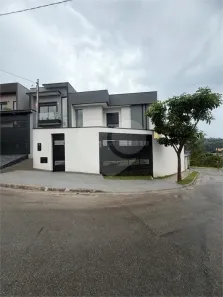 Sobrado com 4 Quartos à venda, 143m² no Villas do Jaguari, Santana de Parnaíba