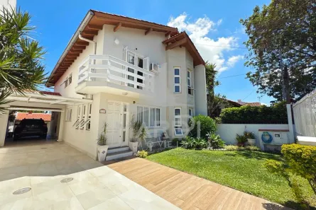 Casa com 4 Quartos à venda, 280m² no Ipanema, Porto Alegre