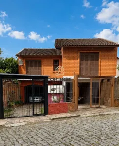 Casa com 3 Quartos à venda, 238m² no Santa Lúcia, Caxias do Sul