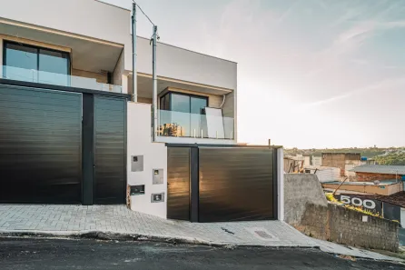 Casa com 3 Quartos à venda, 122m² no São Pedro, Juiz de Fora