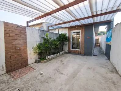 Casa com 2 Quartos à venda, 68m² no Balneário dos Golfinhos, Caraguatatuba